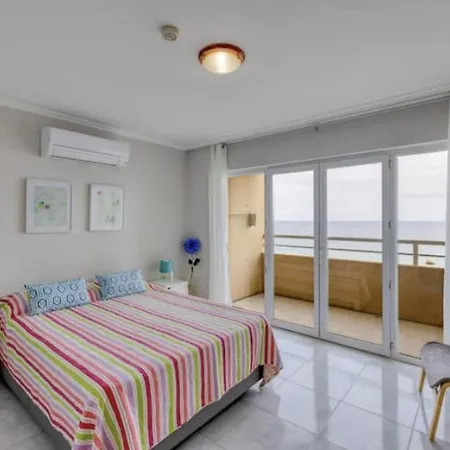 Ocean View! 2-bedroom Cosy Apartment *